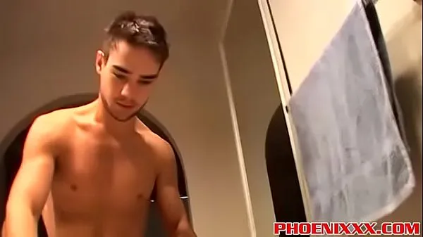 Se Naughty young jock masturbating hard totalt Tube