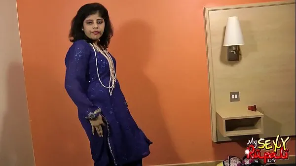 Přehrát celkem Gujarati Indian Next Door Girl Rupali Acting As Pornstar Tube