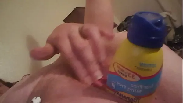 Pozrieť celkom SunScreen Can in jynxbunny's pussy Tube