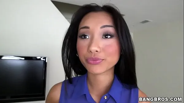 Sehen Sie sich insgesamt BANGBROS - Asiatische Teen Alina Li nimmt einen großen Schluck von Brannon Rhoades Tube an