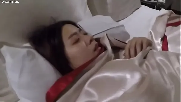 Přehrát celkem Asian girl get fucked while s Tube