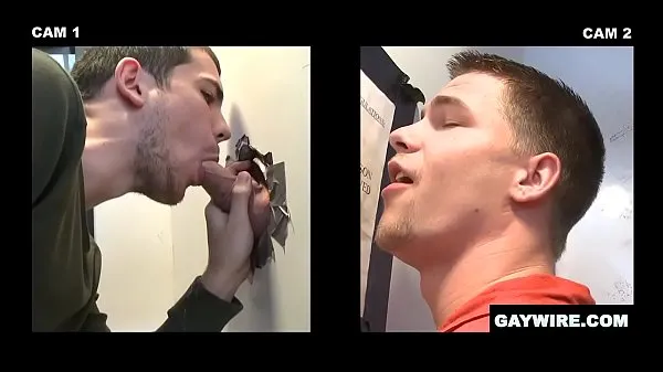 Bekijk GAYWIRE - Blake Savage Bravely Sticks His Big Dick Inside Of A Dirty Glory Hole totale buis