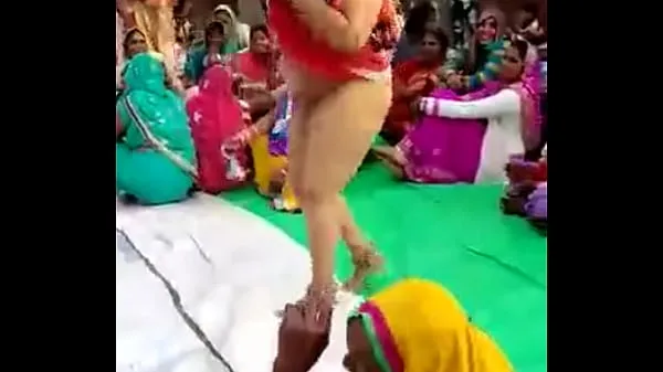 دیکھیں Desi bhabhi dancing nudely کل ٹیوب