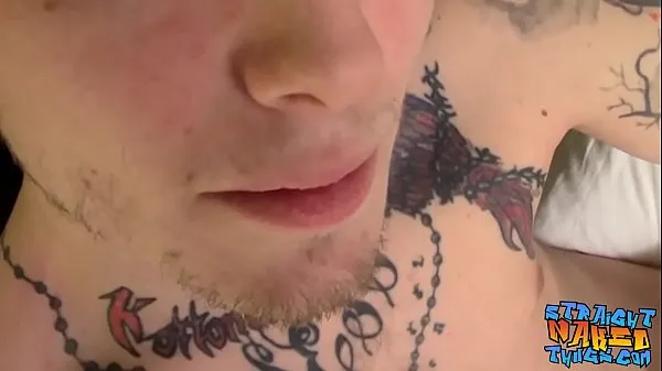 Katso Tattooed young thug works hard to make his cock cum Tube yhteensä