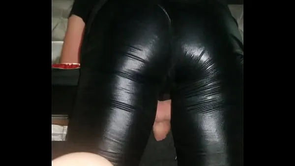 Oglejte si nov 2019 bending down doggy skupaj Tube