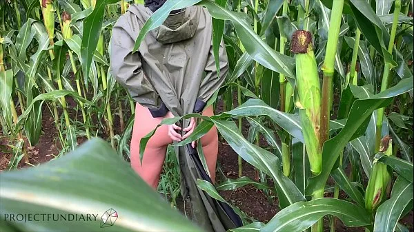 Přehrát celkem public risky raincoat sex in a cornfield - projectfundiary Tube