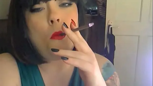 Katso BBW Tina Snua Smokes A More 120 Cigarette - Smoking Fetish Tube yhteensä