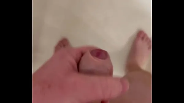 Se Masterbating in the shower while wife talks to her friend in next room totalt Tube