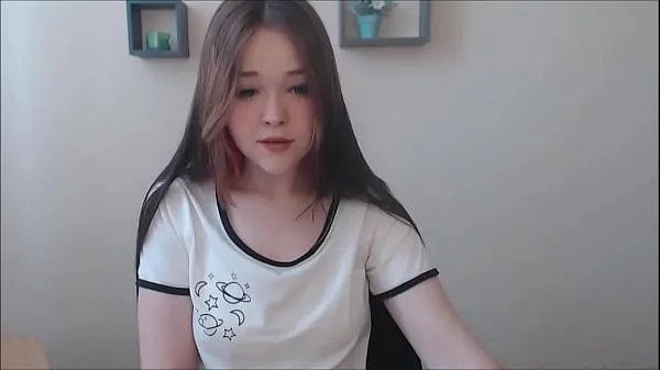 Nézze meg összesen Who is this beautiful webcam teen csatornát