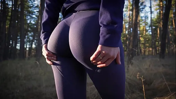 Latina Milf In Super Tight Yoga Pants Teasing Her Amazing Ass In The Forest कुल ट्यूब देखें