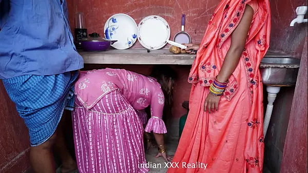 Titta på Indian step Family in Kitchen XXX in hindi totalt Tube