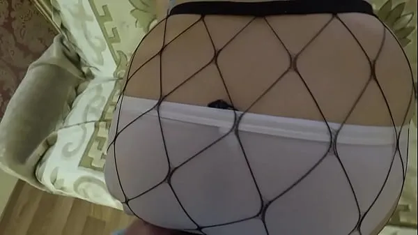 Guarda POV con il culo meraviglioso della mia ragazza. Una lesbica matura con uno strap-on adora scopare una MILF formosa alla pecorina. Compilazione di culi grossi. PAWG. Feticcio domestico. DilettanteTutto in totale