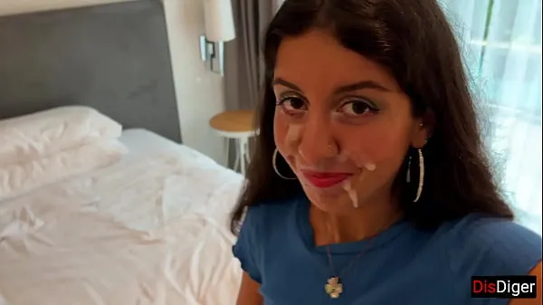 Bekijk Step sister lost the game and had to go outside with cum on her face - Cumwalk totale buis