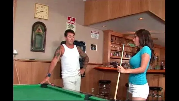 Katso Alexis Breeze Plays Pool Tube yhteensä